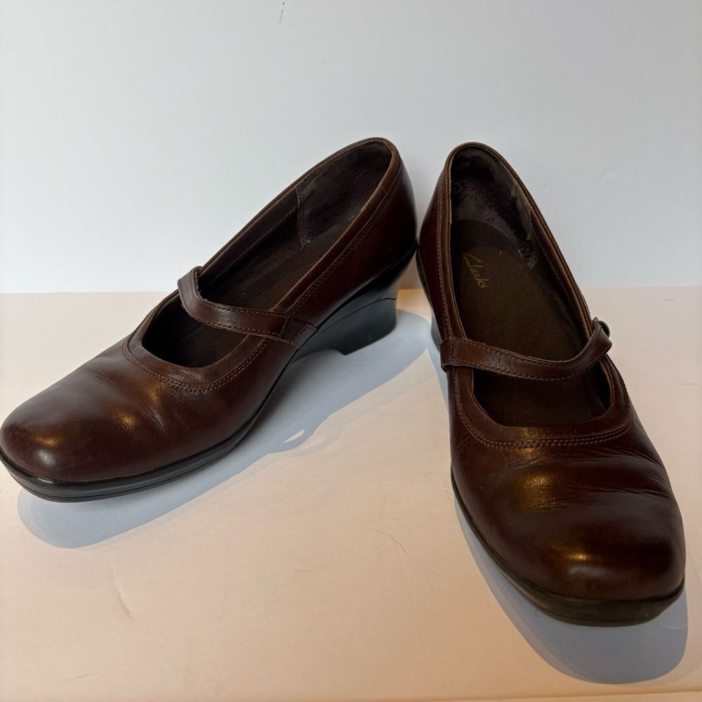 Clarks Women's Brown Leather Mary Jane Heels Size 9 Wedge